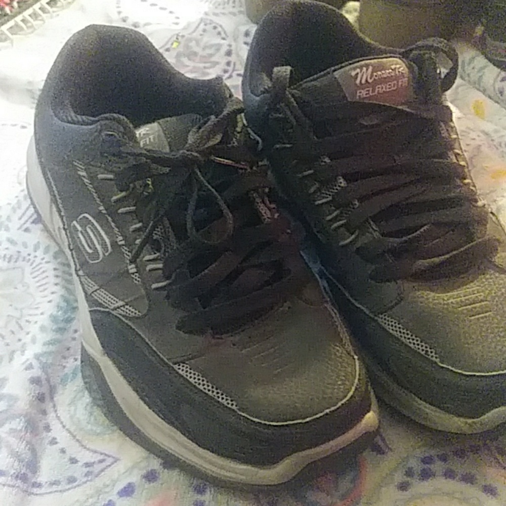 Skechers Monaco 7r relaxed fit size 10